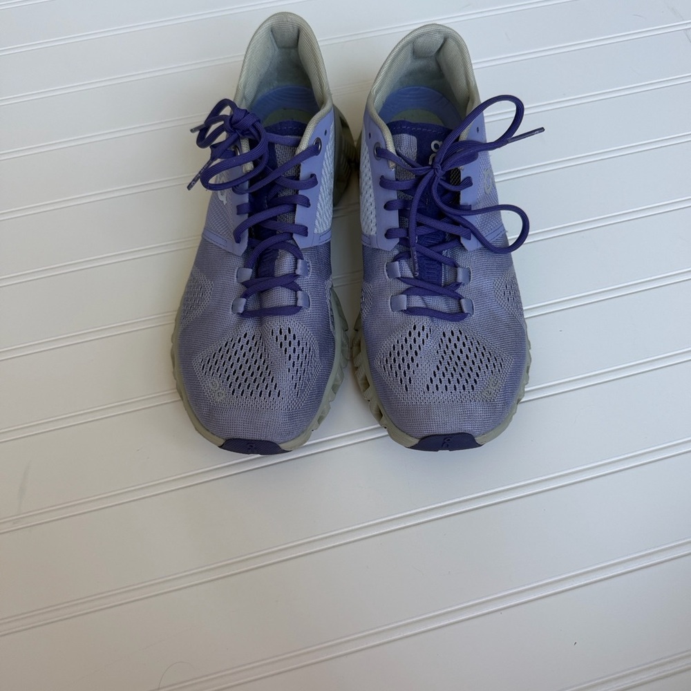 On Running Purple Lace-Up Sneakers